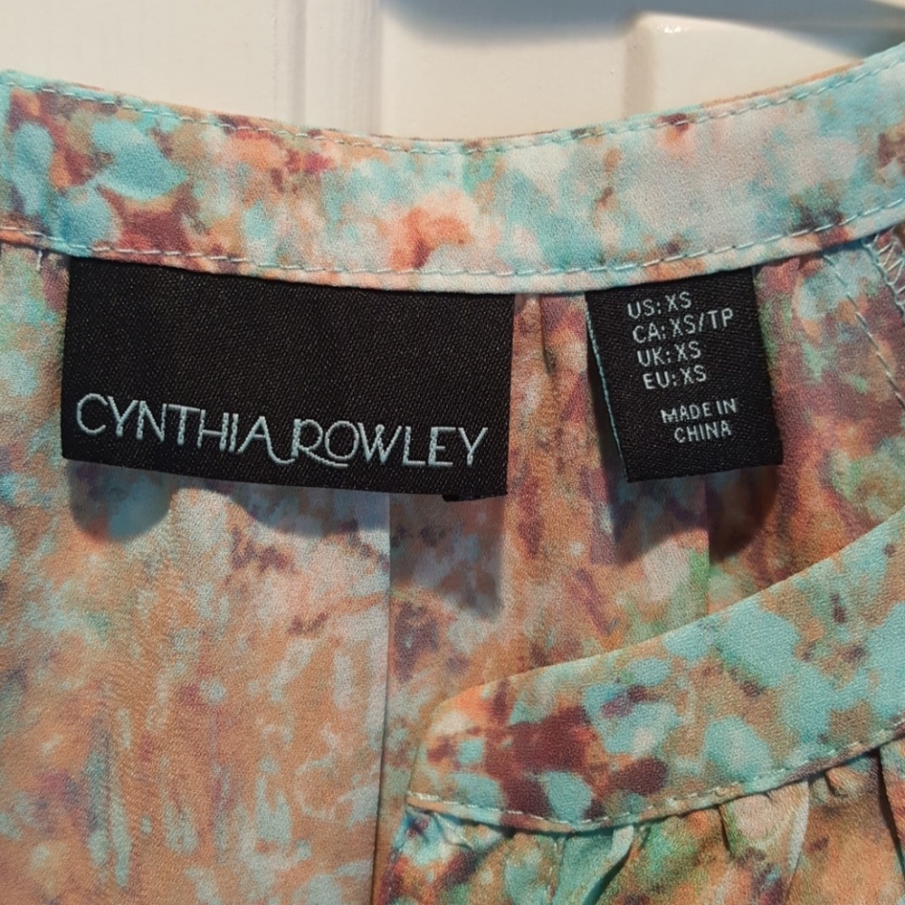 Blouse - Picture 2 of 3